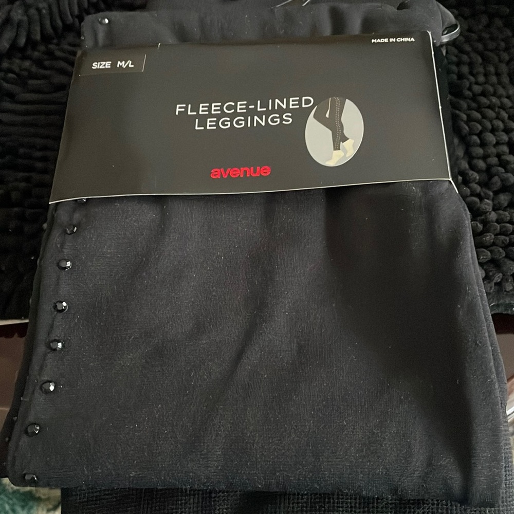 The Avenue fleeced lined leggings size M/L